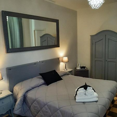 B&B Principe Calaf 3 Лука Екстериор снимка