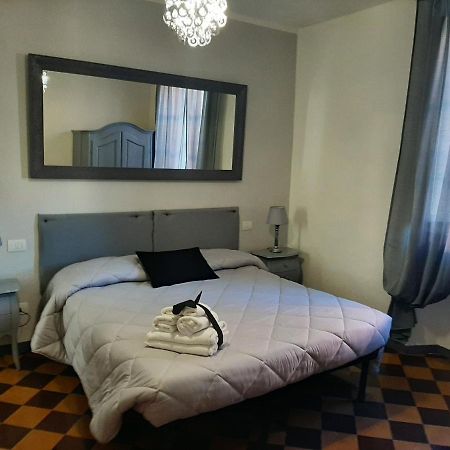 B&B Principe Calaf 3 Лука Екстериор снимка