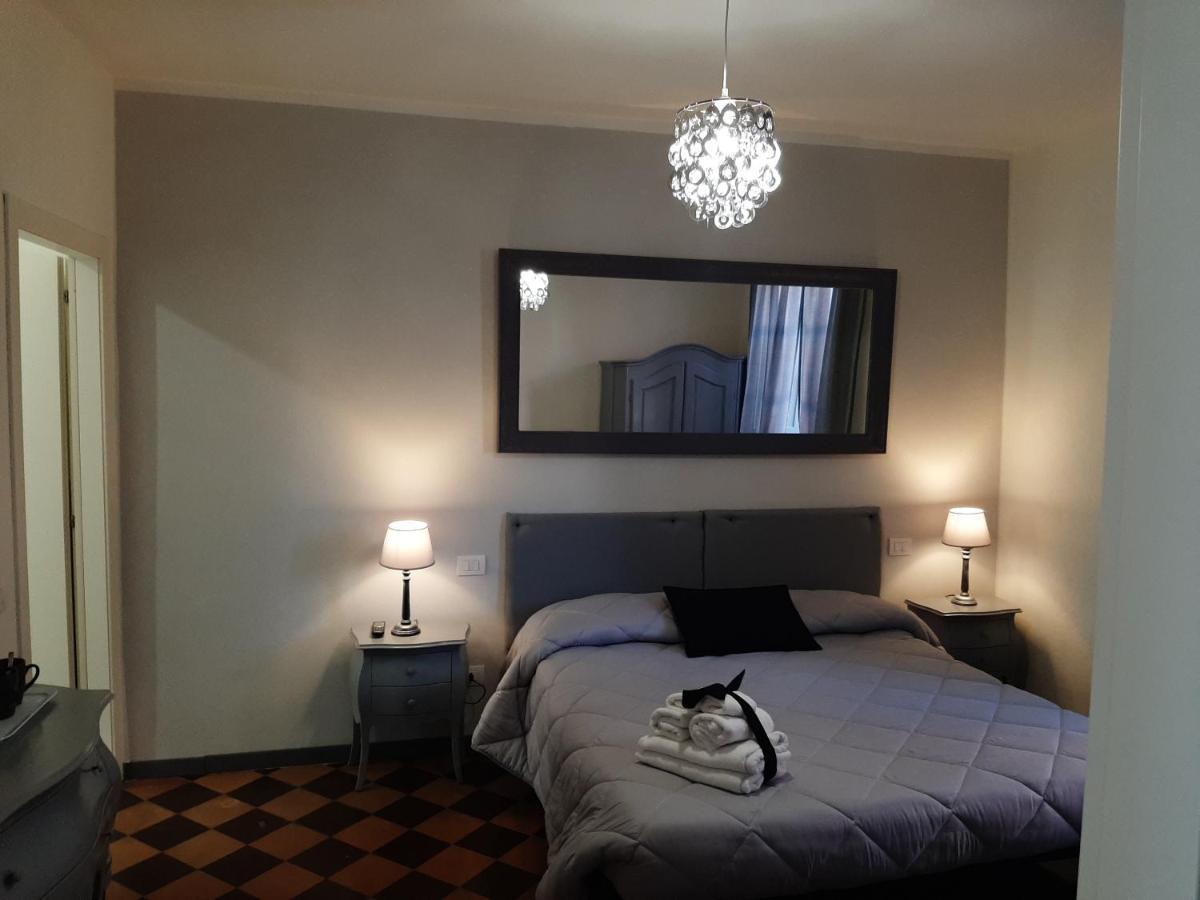 B&B Principe Calaf 3 Лука Екстериор снимка