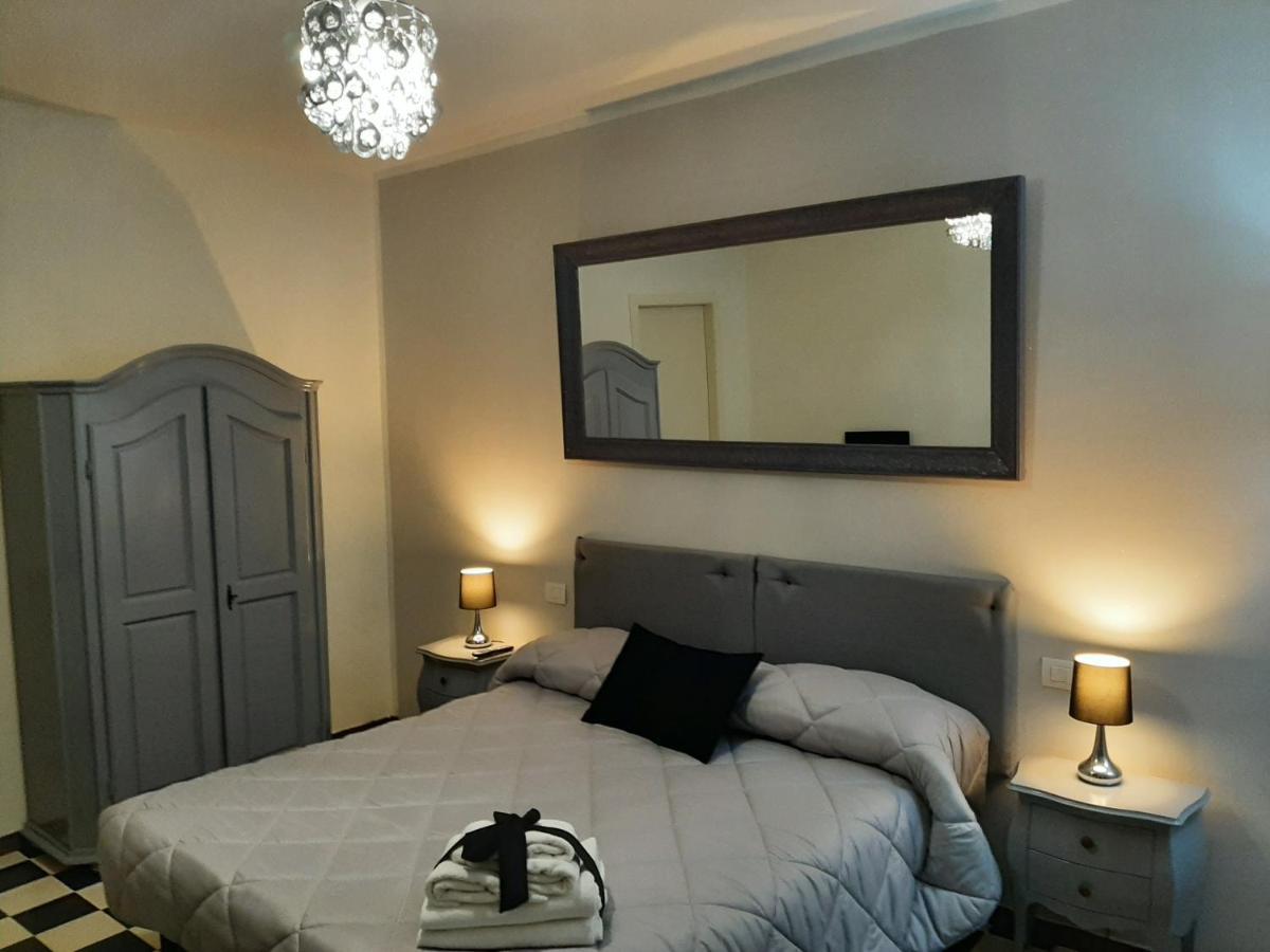 B&B Principe Calaf 3 Лука Екстериор снимка