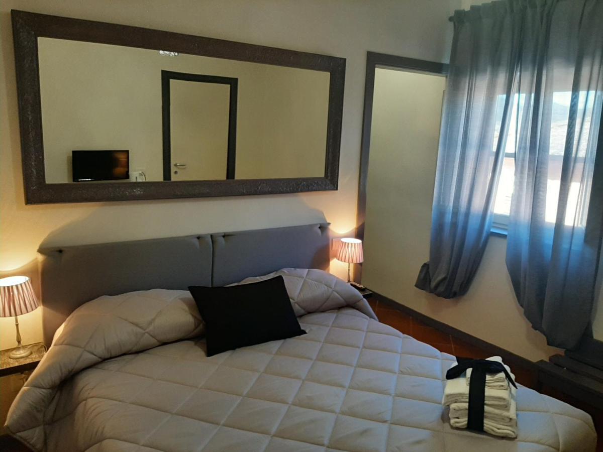 B&B Principe Calaf 3 Лука Екстериор снимка