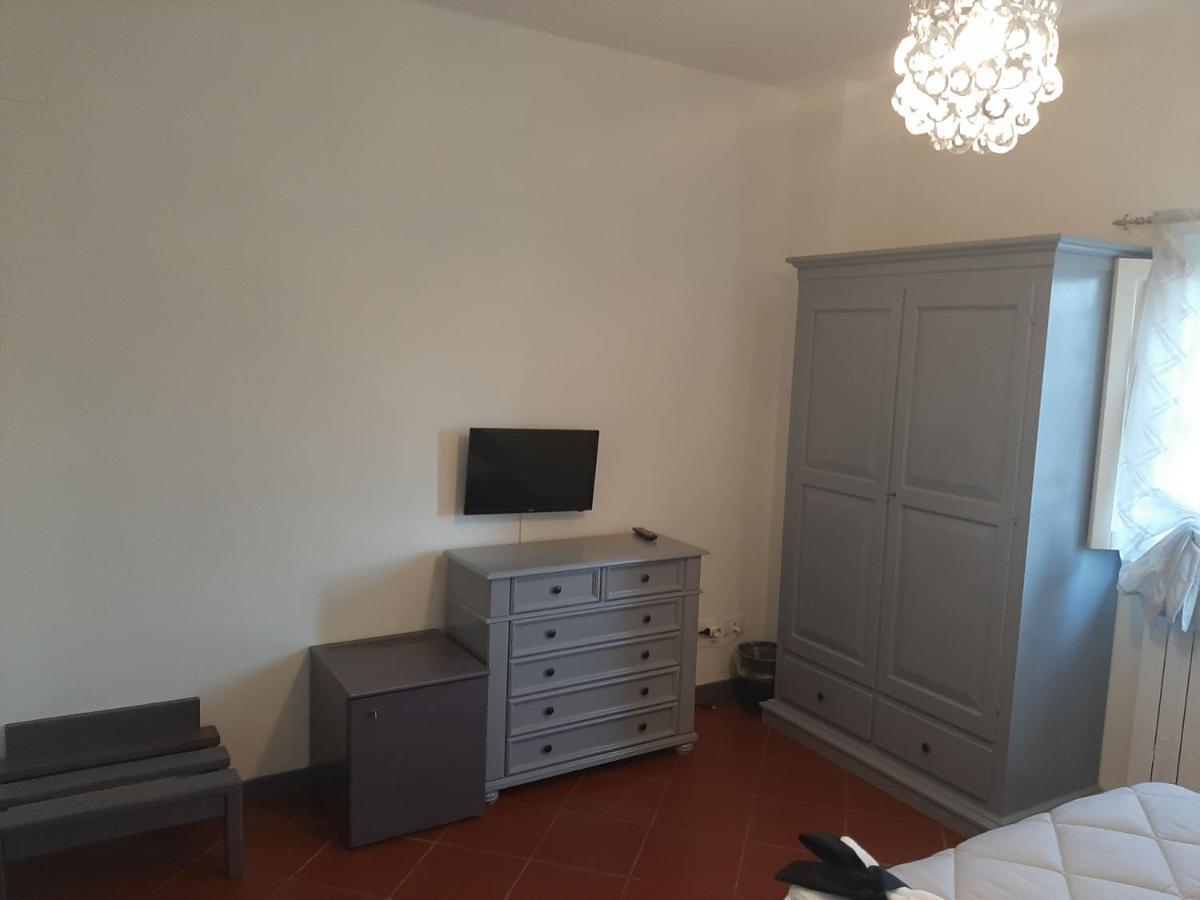 B&B Principe Calaf 3 Лука Екстериор снимка