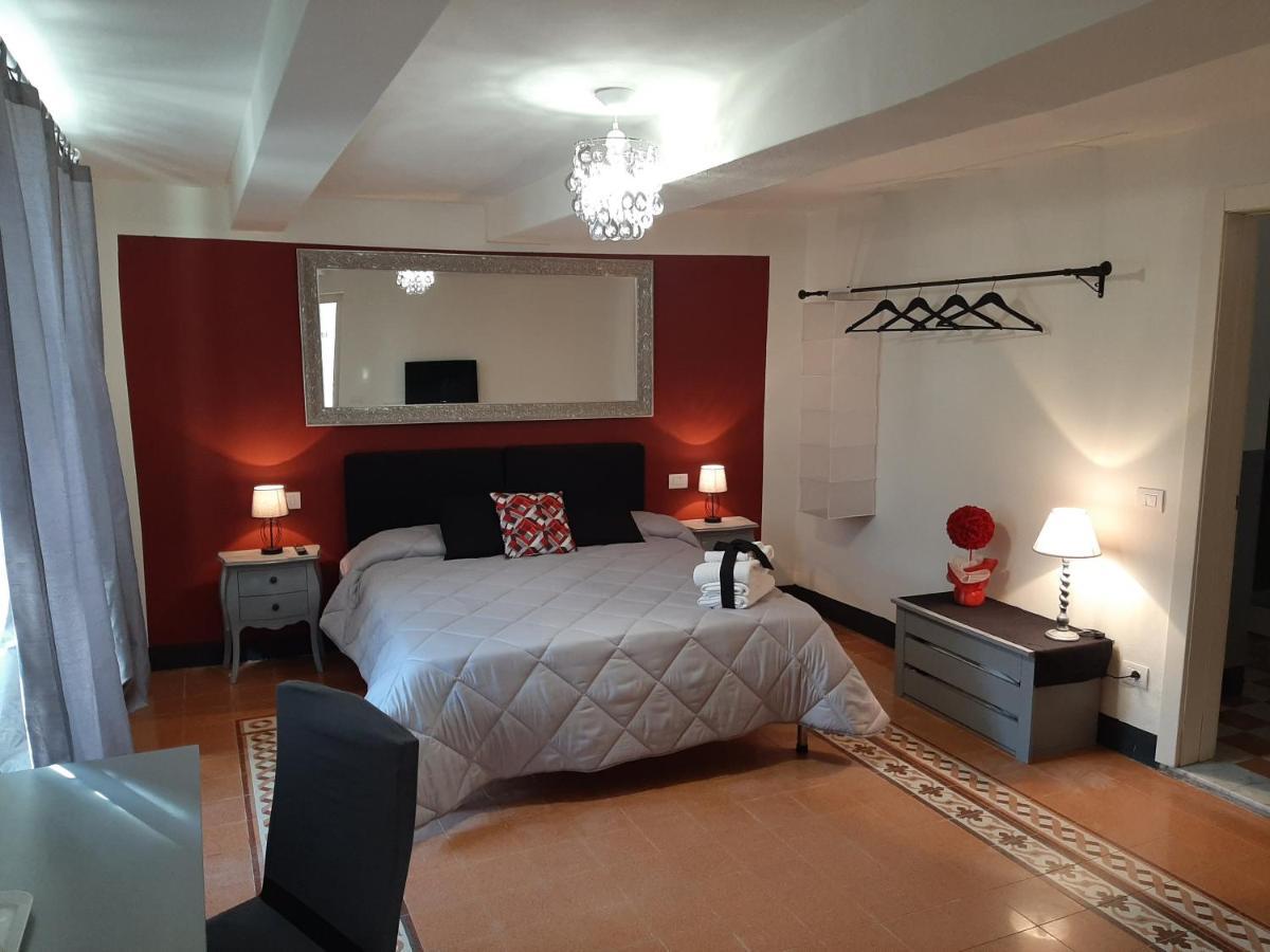 B&B Principe Calaf 3 Лука Екстериор снимка