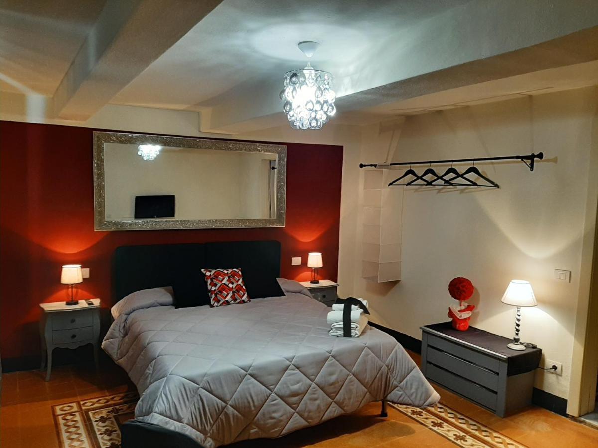 B&B Principe Calaf 3 Лука Екстериор снимка