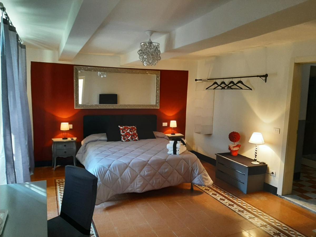 B&B Principe Calaf 3 Лука Екстериор снимка
