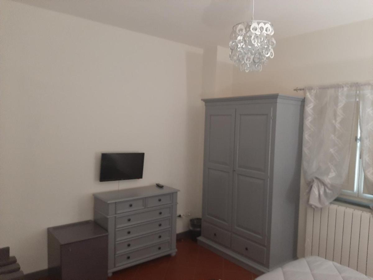 B&B Principe Calaf 3 Лука Екстериор снимка