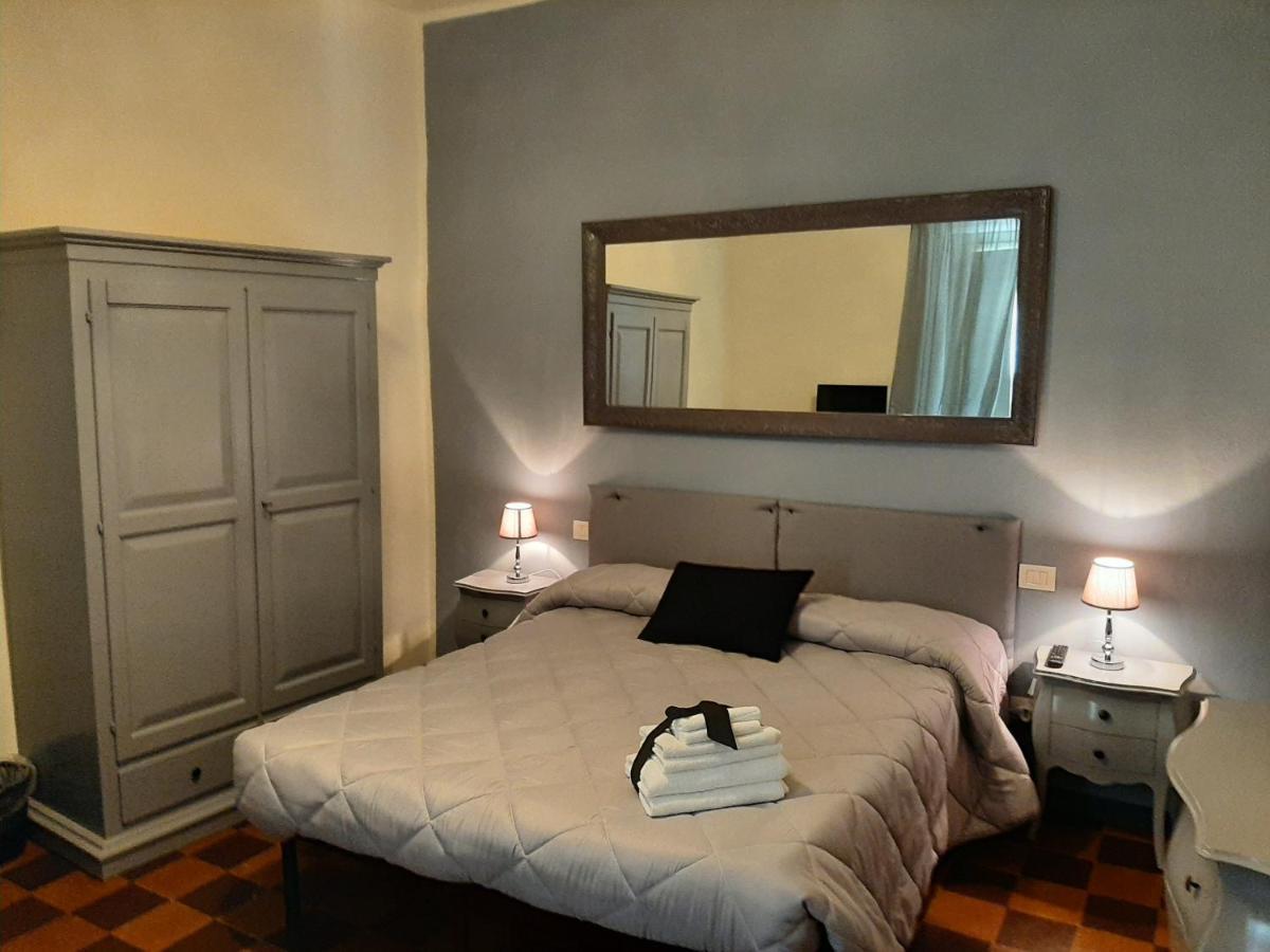 B&B Principe Calaf 3 Лука Екстериор снимка