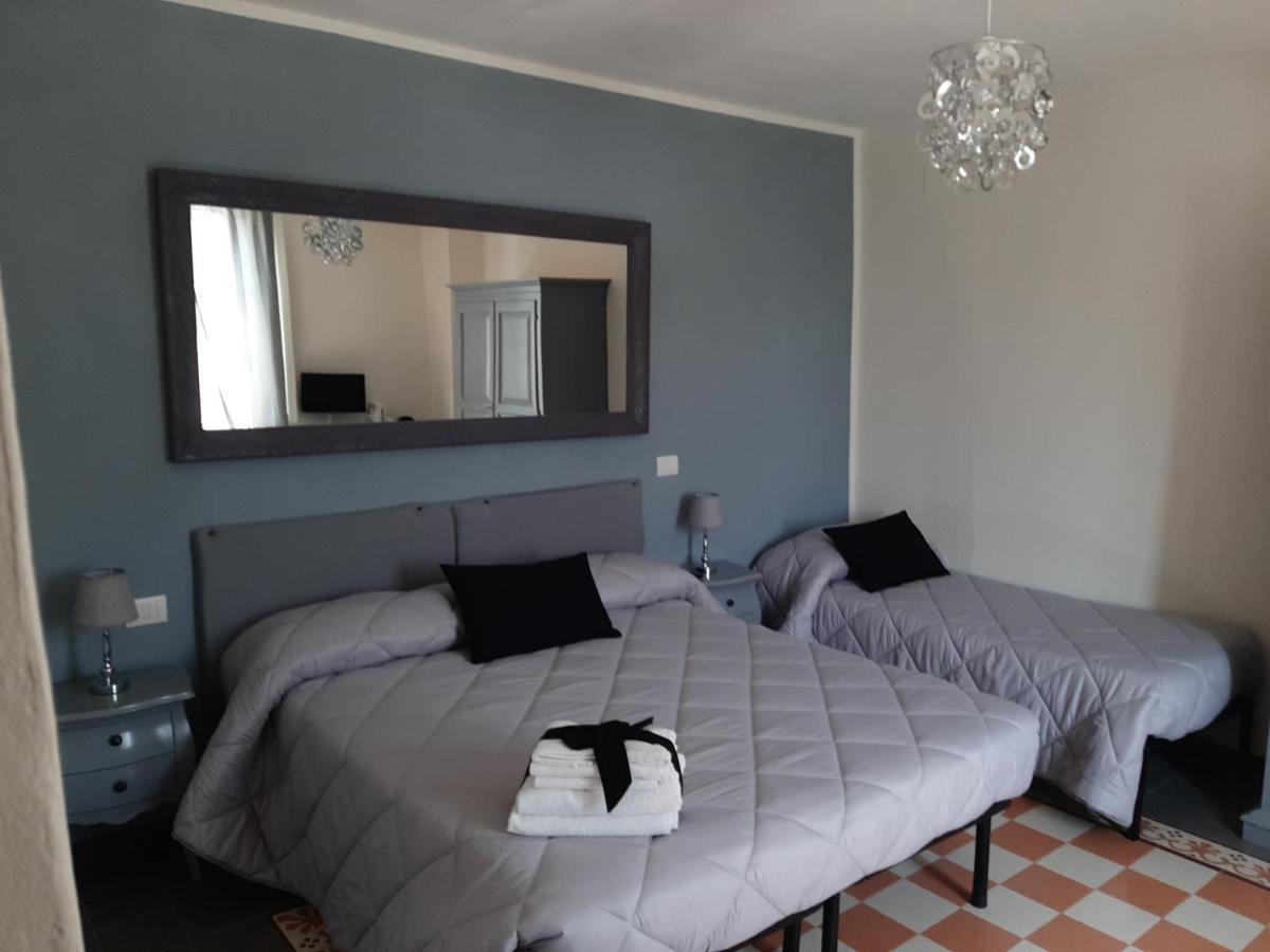 B&B Principe Calaf 3 Лука Екстериор снимка