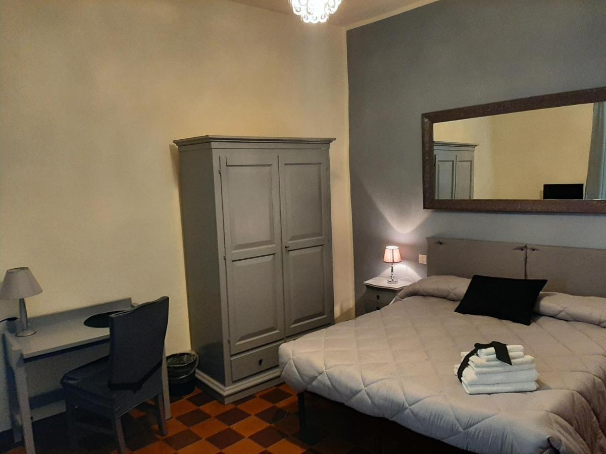 B&B Principe Calaf 3 Лука Екстериор снимка
