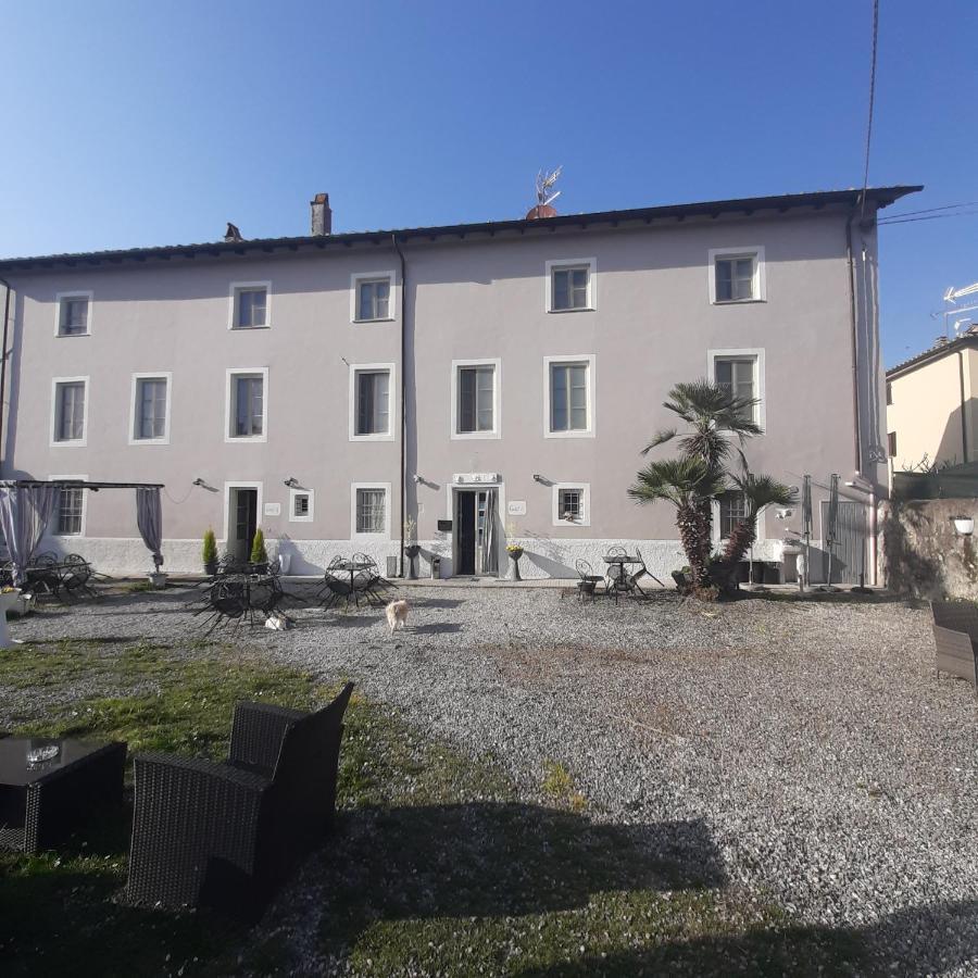 B&B Principe Calaf 3 Лука Екстериор снимка